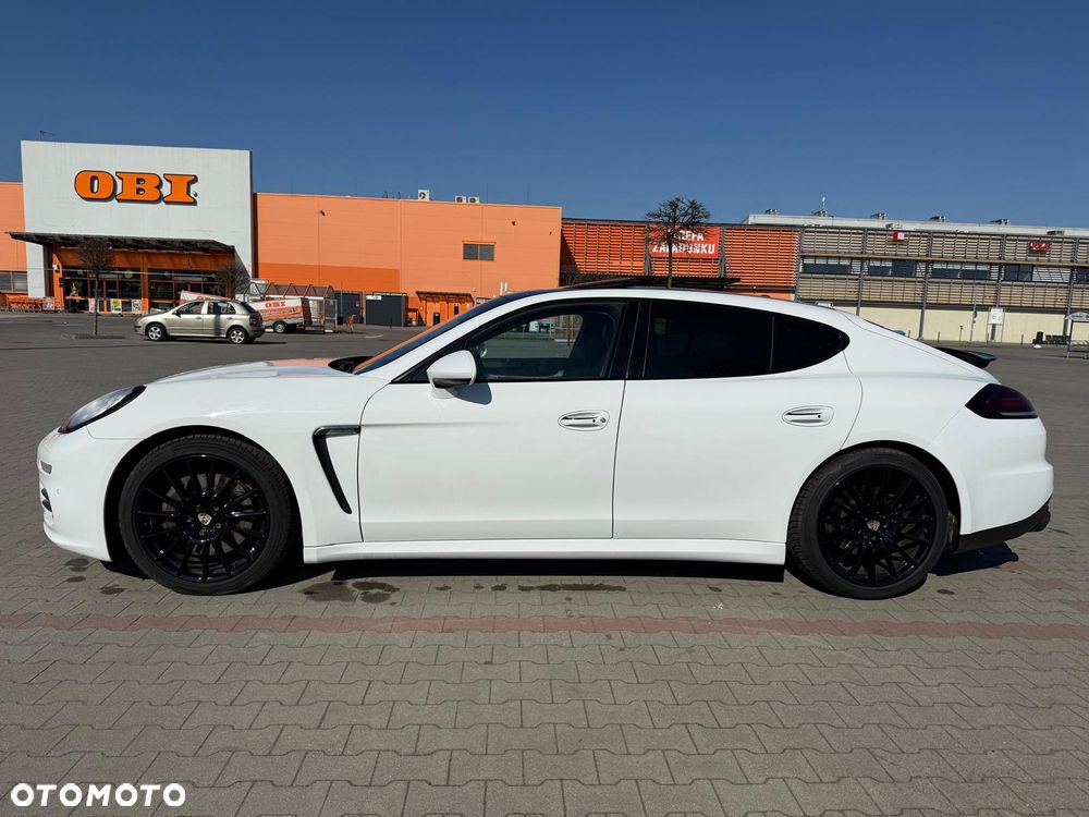 Porsche Panamera - 3