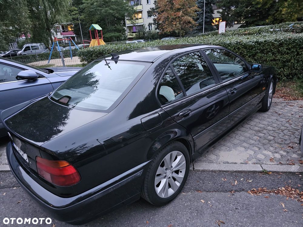BMW Seria 5 - 12