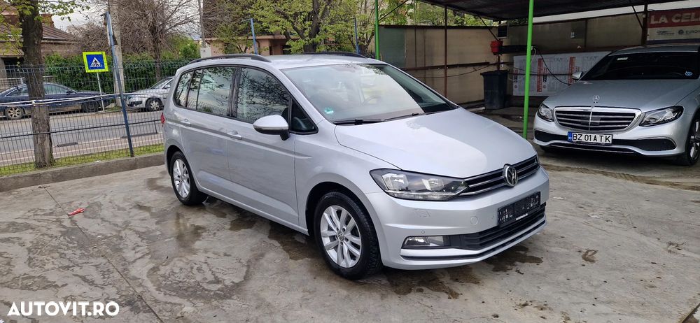 Volkswagen Touran 2.0 TDI SCR UNITED - 2