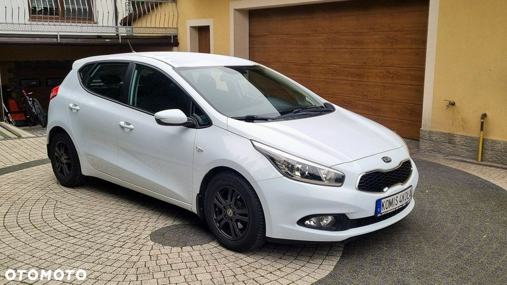 Kia Ceed - 7