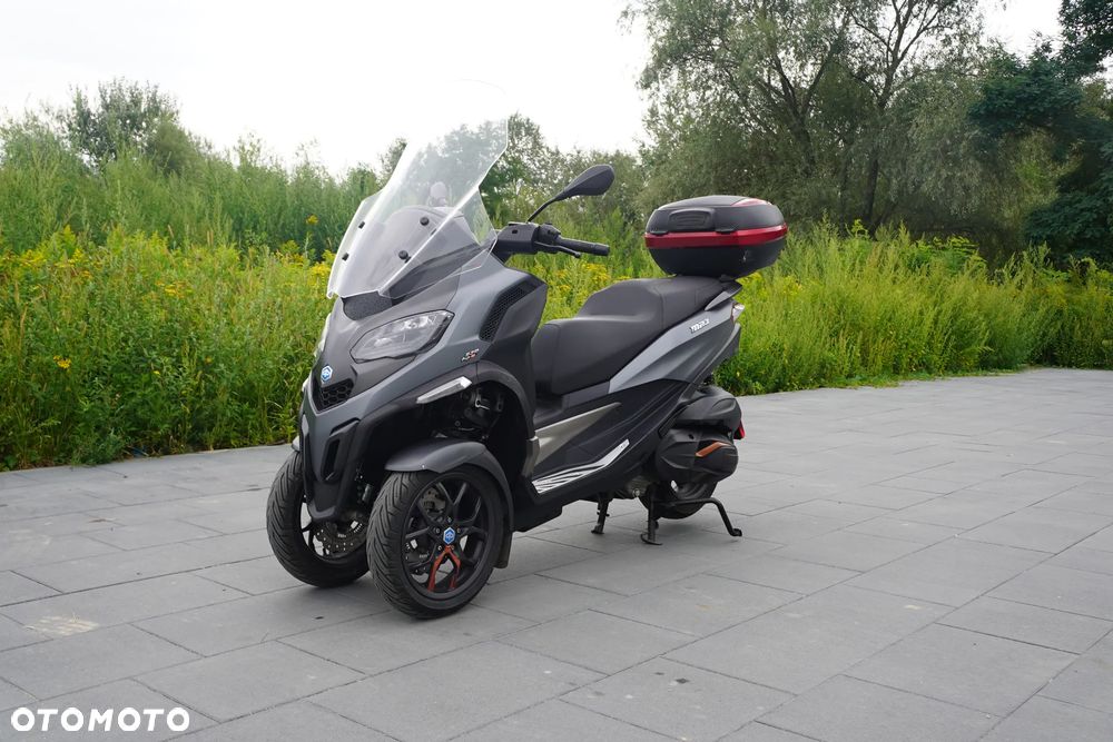 Piaggio MP-3 - 1