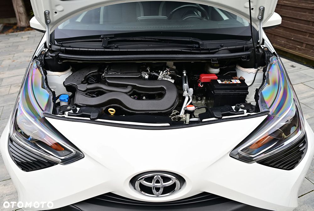 Toyota Aygo 1.0 VVT-i Color Edition - 32