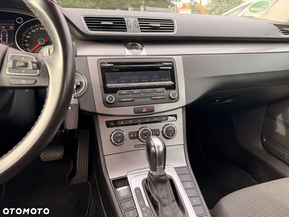 Volkswagen Passat 2.0 TDI 4Mot Highline DSG - 18