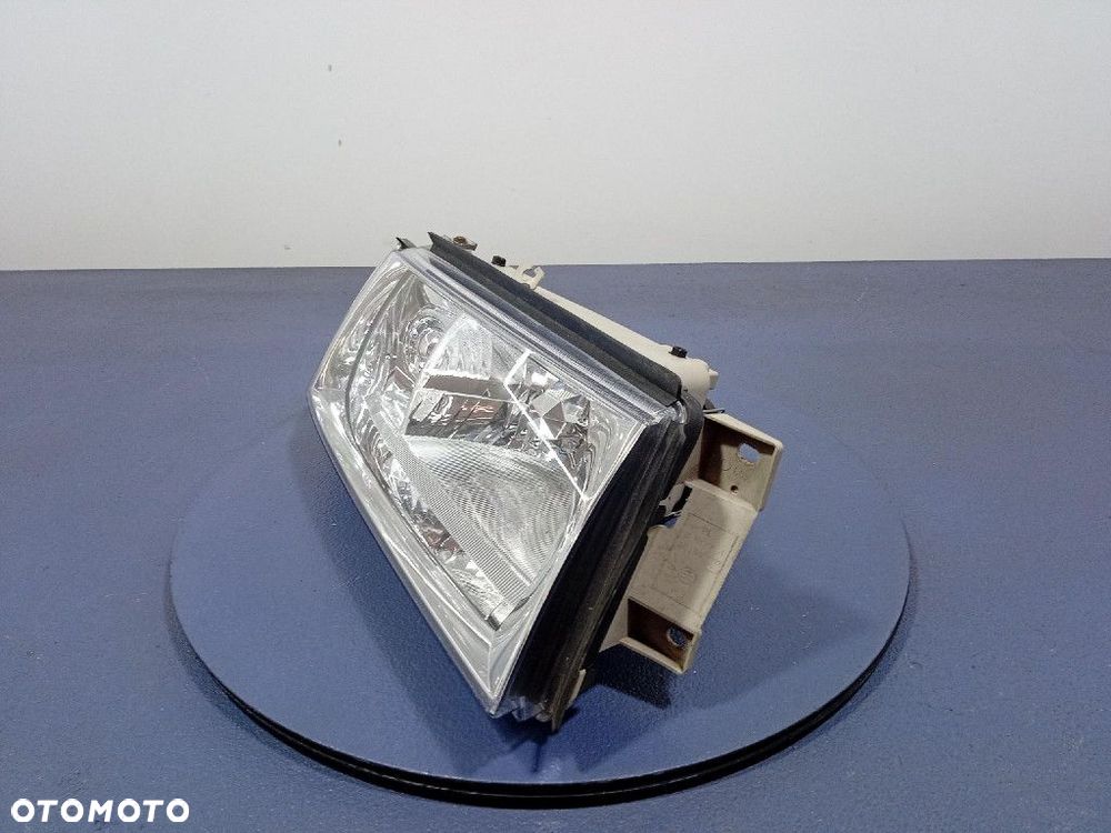 SKODA OCTAVIA I LIFT 00- REFLEKTOR PRAWY LAMPA H4 EU 20-6231 - 2