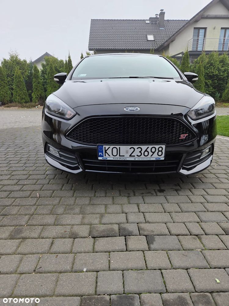 Ford Focus 2.0 EcoBoost ST - 13