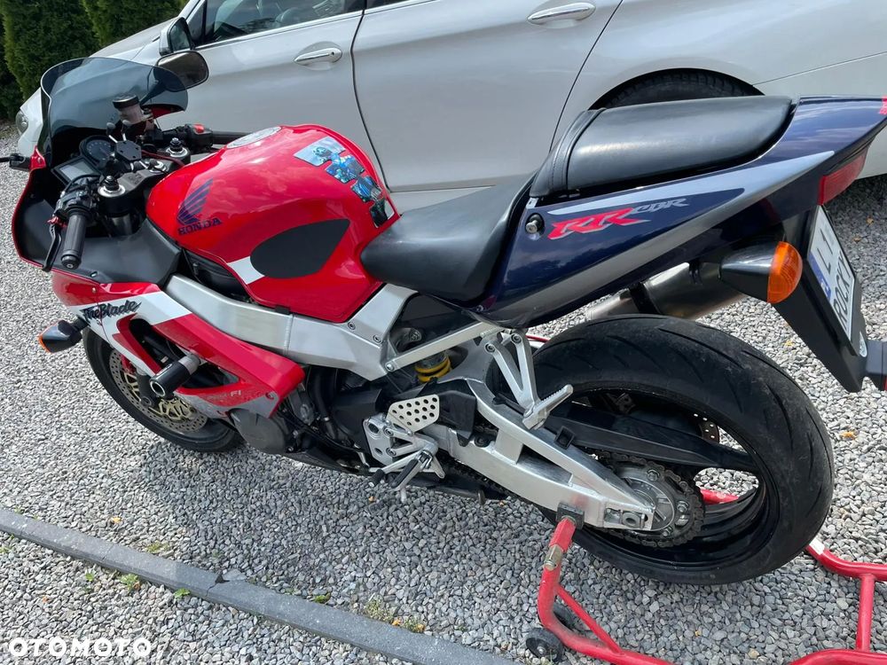 Honda CBR - 9