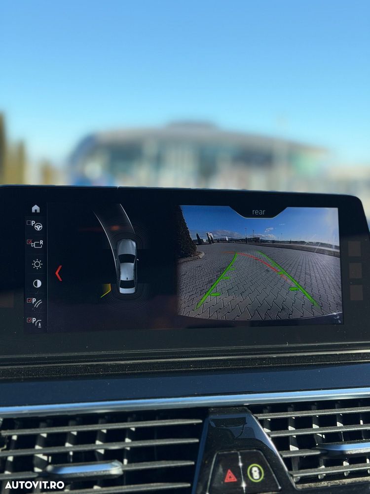 BMW Seria 5 530i xDrive AT - 37