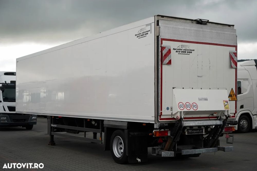 Schmitz Cargobull REFRIGERAT / THERMO KING SLX SPECTRUM / City liner / 1 axă / 11,3 M / MULTITEMPERATURĂ / DHOLLANDIA LIFT / SAF - 4