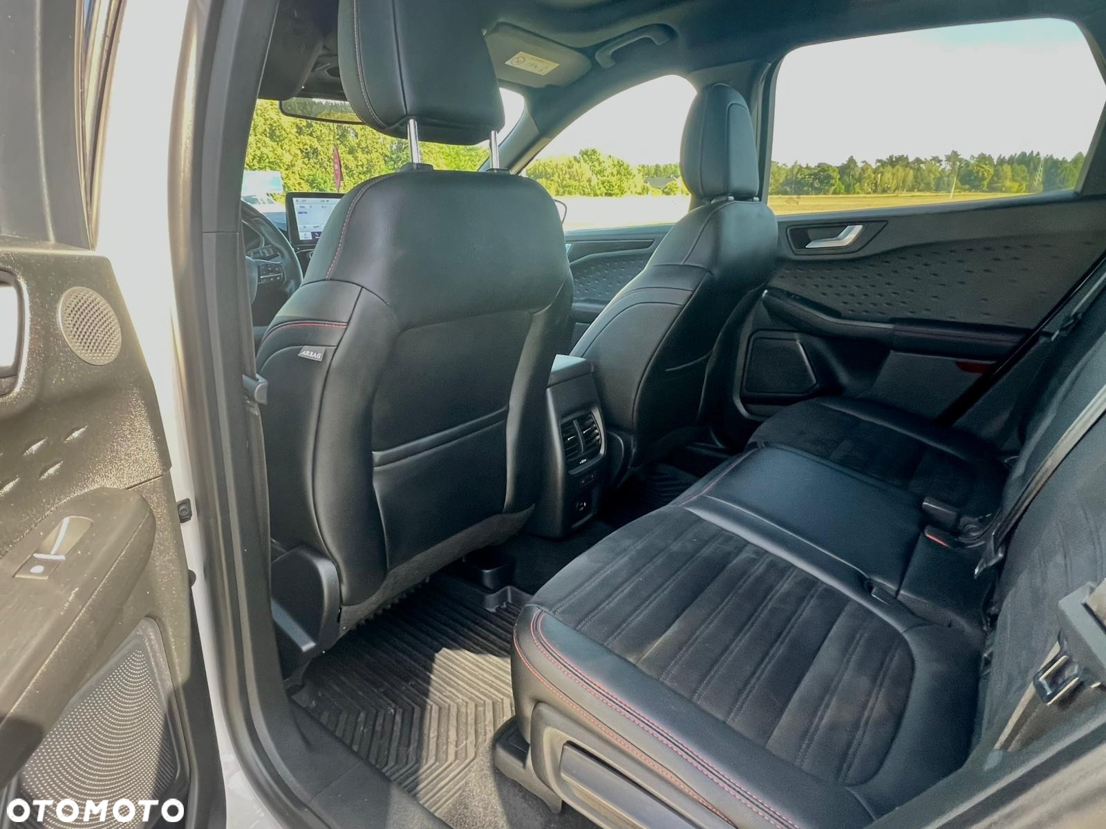 Ford Kuga 2.0 EcoBlue 4x4 ST-LINE - 12