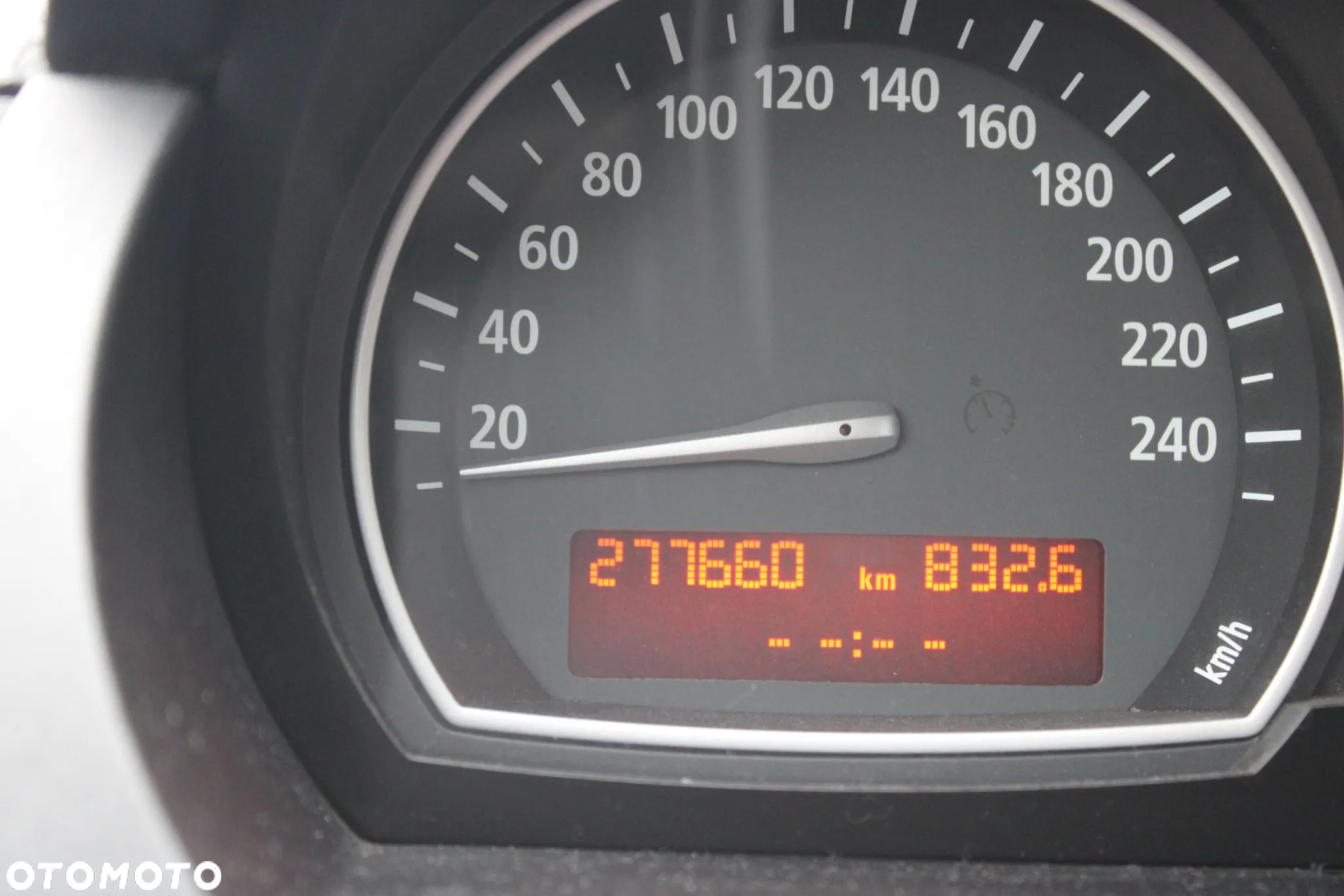BMW X3 sDrive18d - 27