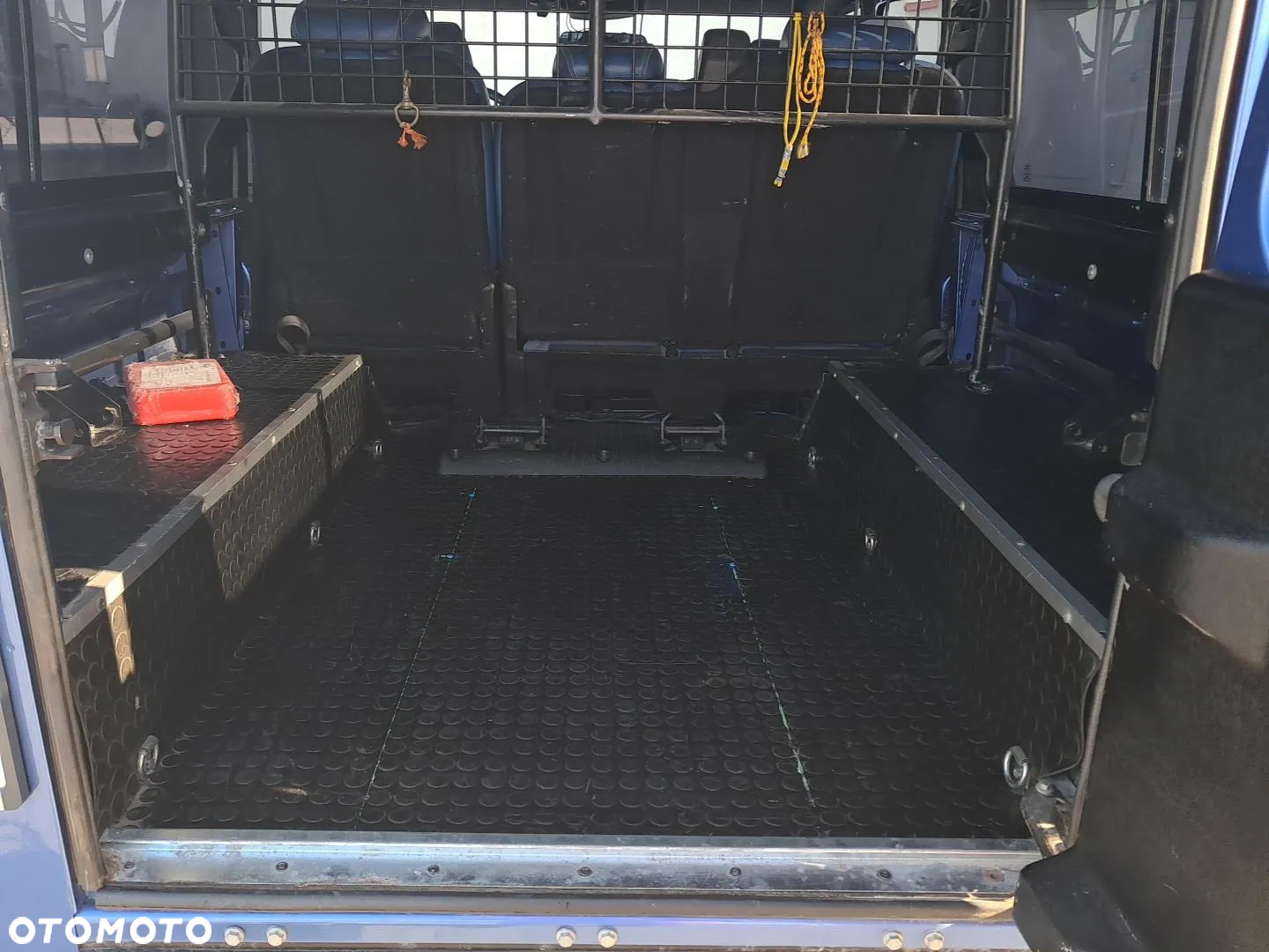 Land Rover Defender 110 2.5 TDI - 17