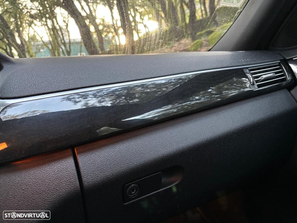 Mercedes-Benz E 250 CDi Avantgarde BlueEfficiency - 32