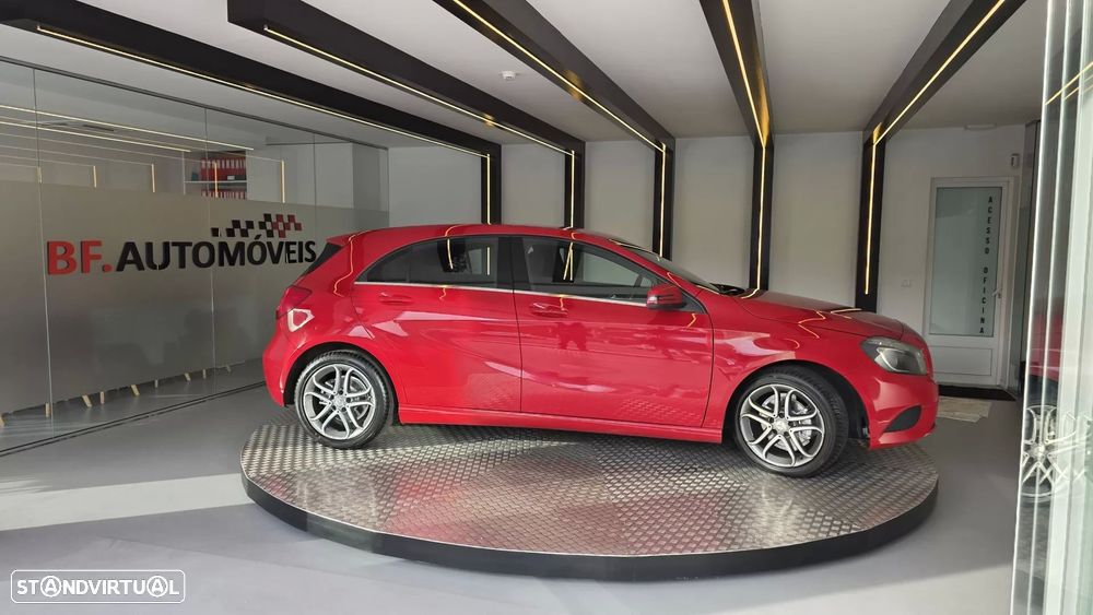 Mercedes-Benz A 160 d Urban - 8