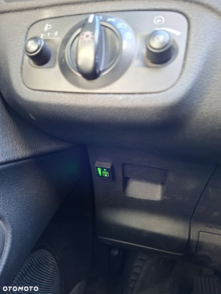 Ford S-Max 2.0 Titanium - 35