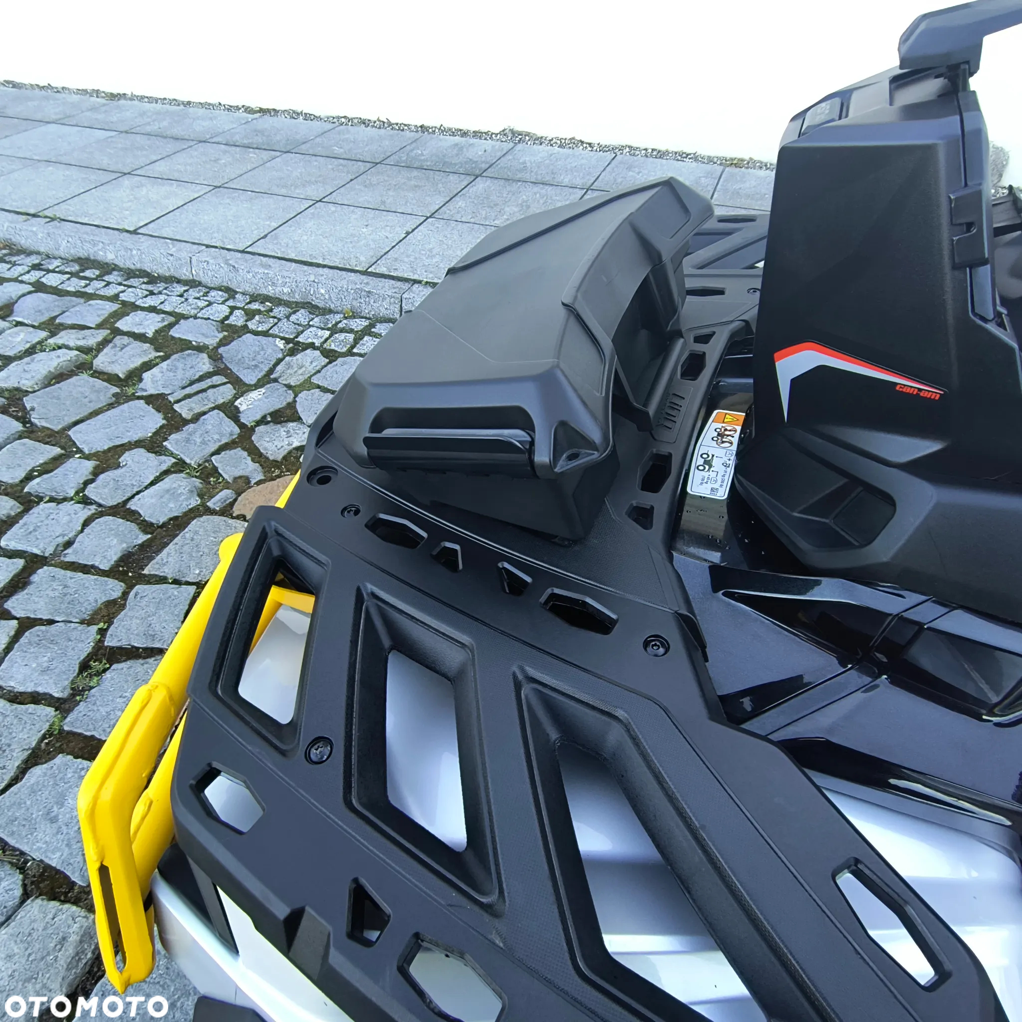 Can-Am Outlander - 16