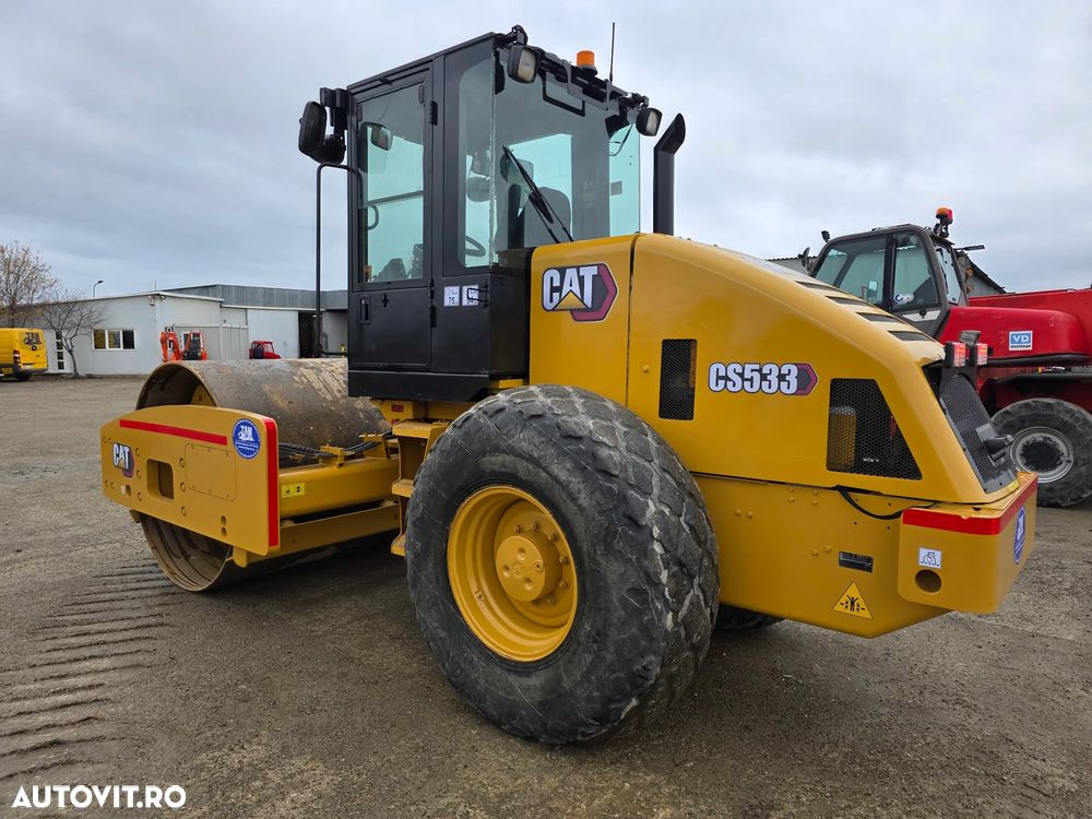 Caterpillar Cat CS-533 cilindru compactor terasament 13 tone hamm ammamn bomag - 6