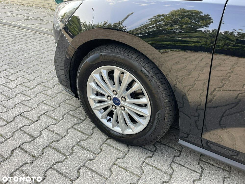 Ford Focus - 19