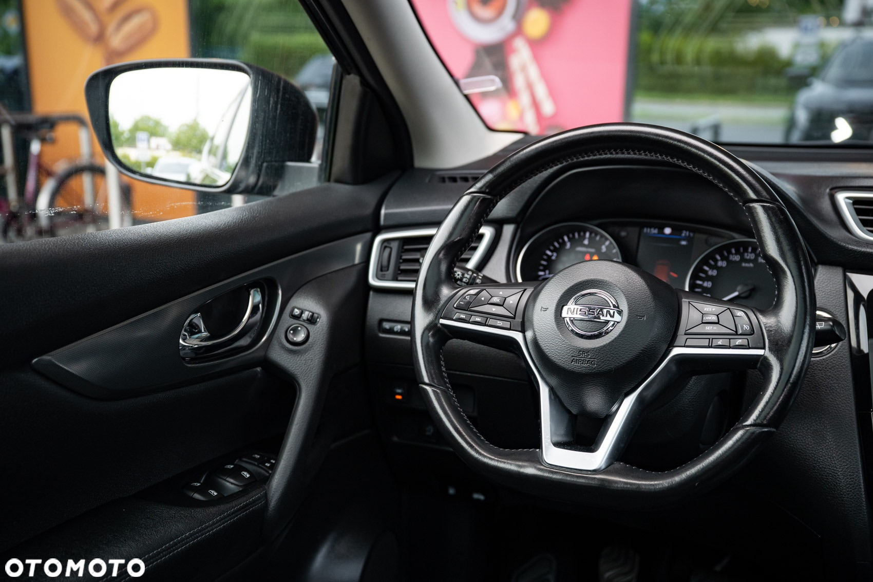 Nissan Qashqai 1.3 DIG-T N-Connecta - 18