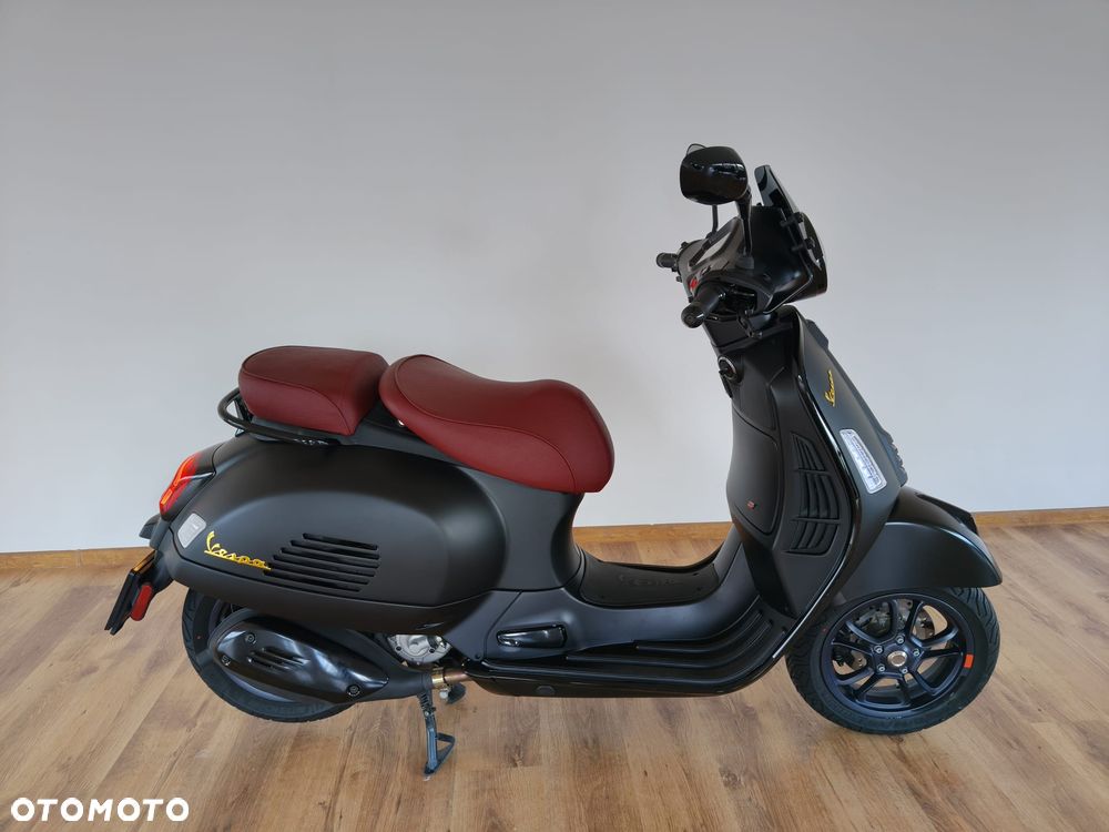 Piaggio Vespa - 21