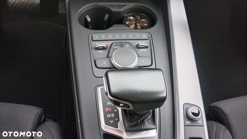 Audi A4 Avant - 22