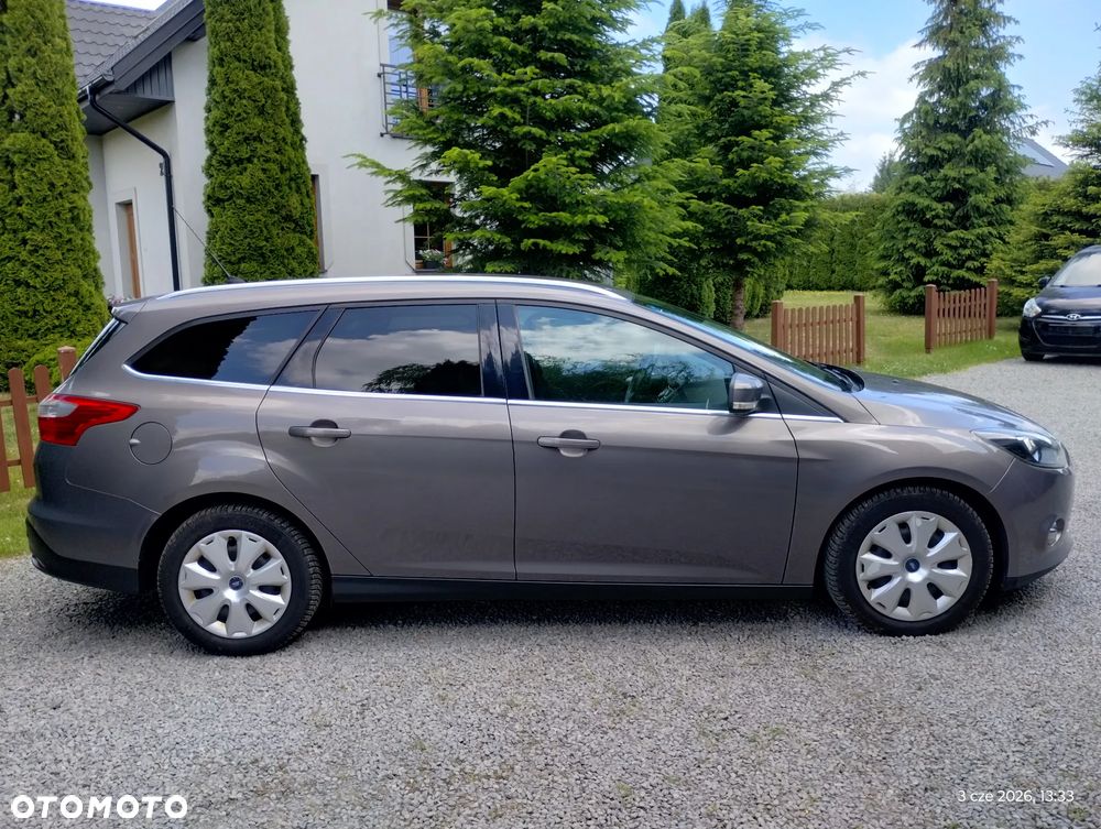 Ford Focus 1.6 TDCi ECOnetic 99g Start-Stopp-System Titanium - 4