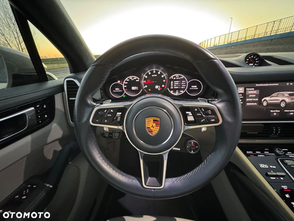Porsche Cayenne GTS Tiptronic S - 35