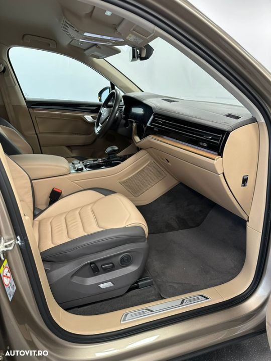 Volkswagen Touareg V6 TDI Elegance - 21