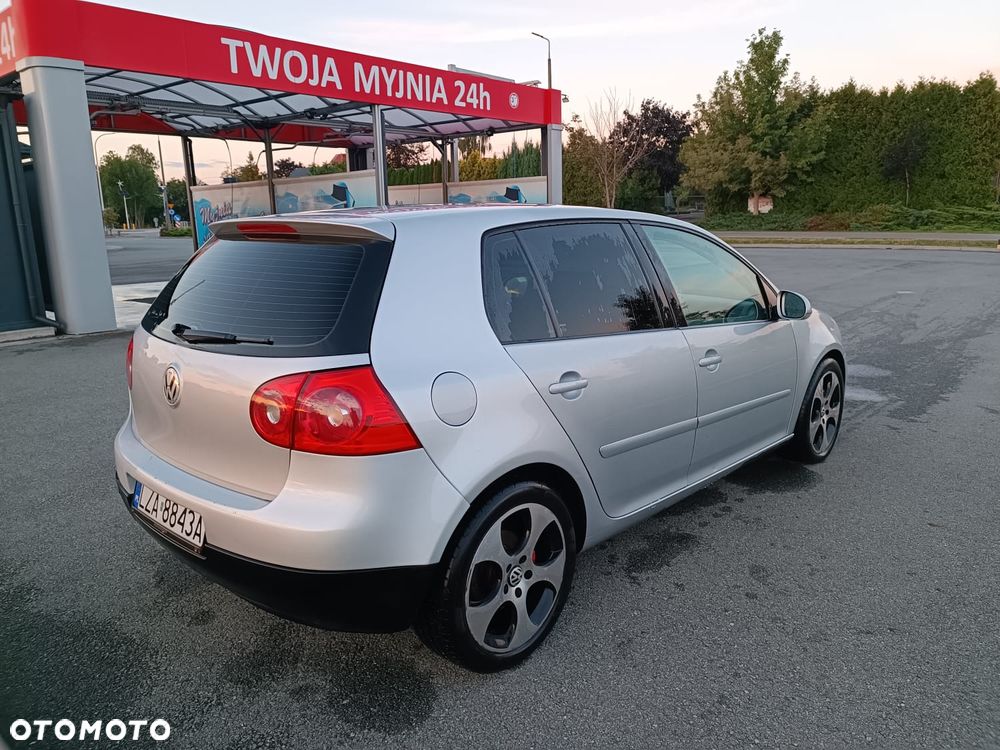 Volkswagen Golf 2.0 TDI Comfortline - 5
