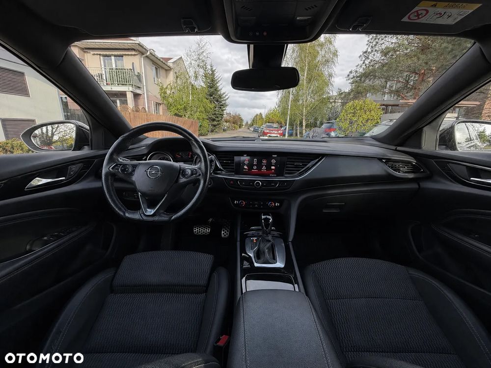 Opel Insignia 2.0 T 4x4 Innovation S&S - 8