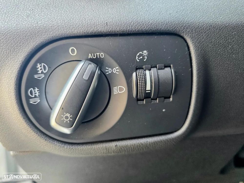 Audi A1 1.6 TDI S-line - 21