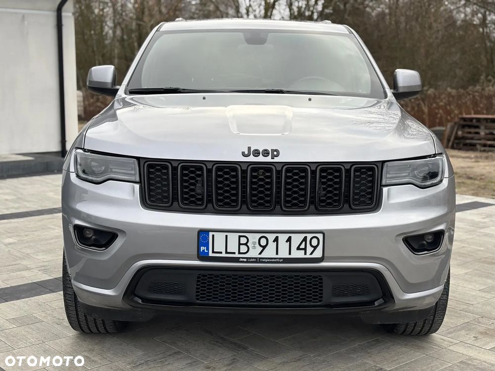 Jeep Grand Cherokee - 18