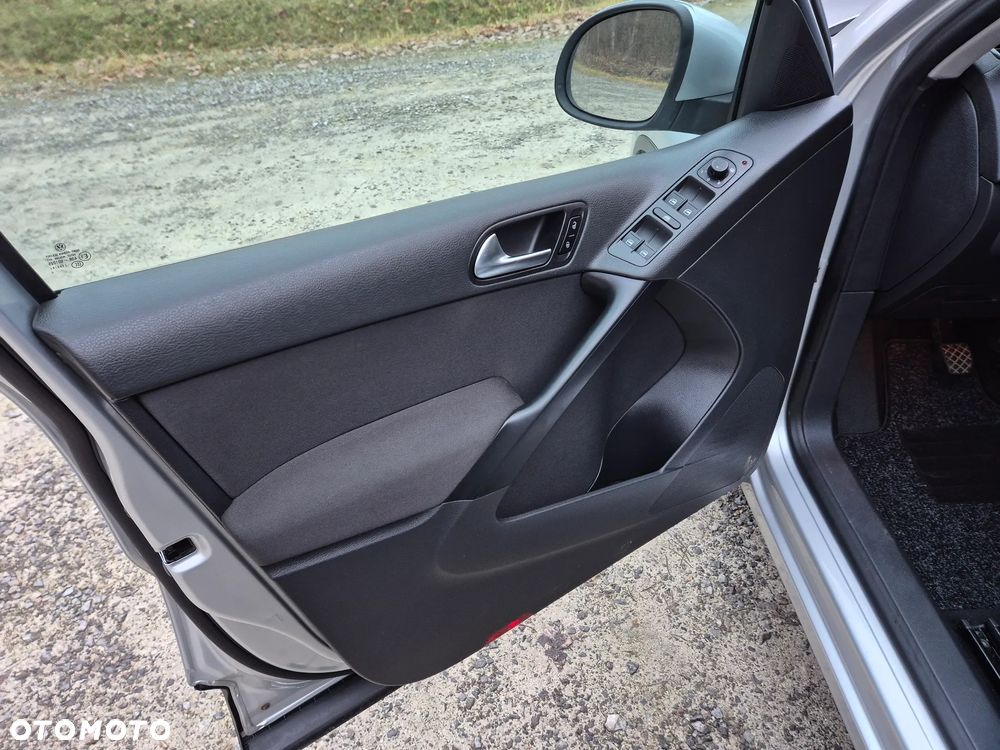 Volkswagen Tiguan 2.0 TDI Perfectline - 26