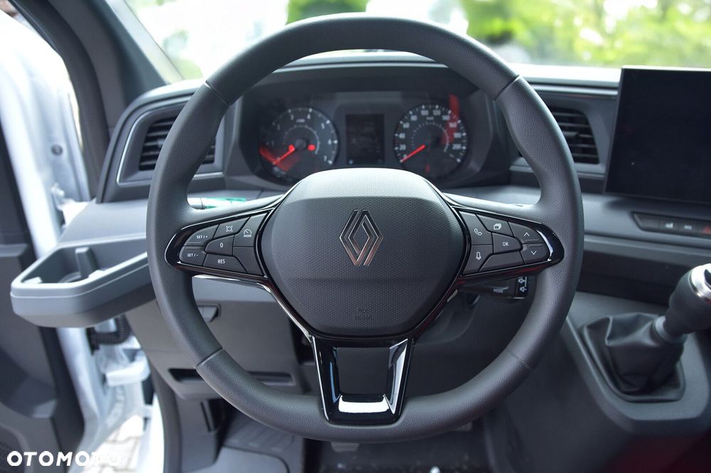 Renault Master Furgon L4H3 2.0 170KM Podwójne koło - 11