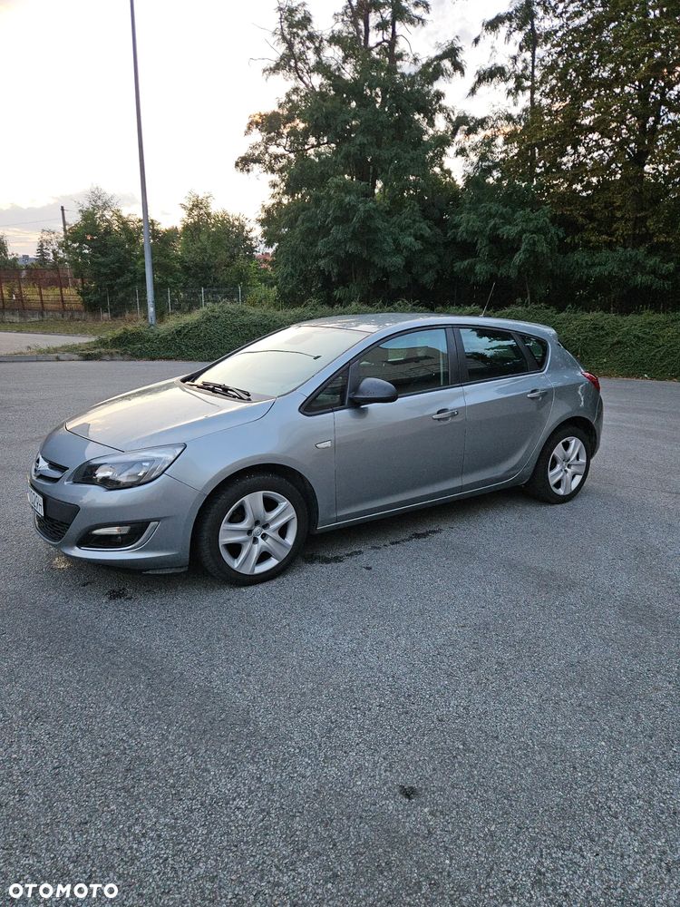 Opel Astra 2012