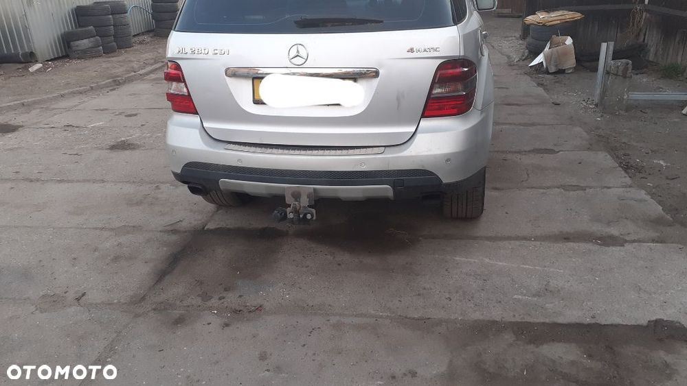 Klapa Zderzak tył Mercedes W164 - 1