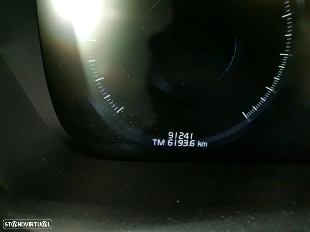 Volvo V60 2.0 D4 Inscription Geartronic - 4