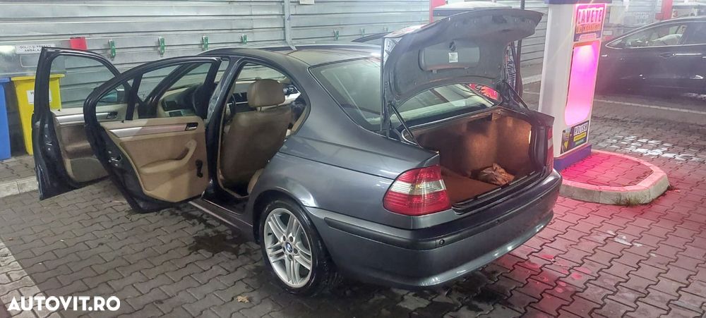 BMW Seria 3 318i - 2