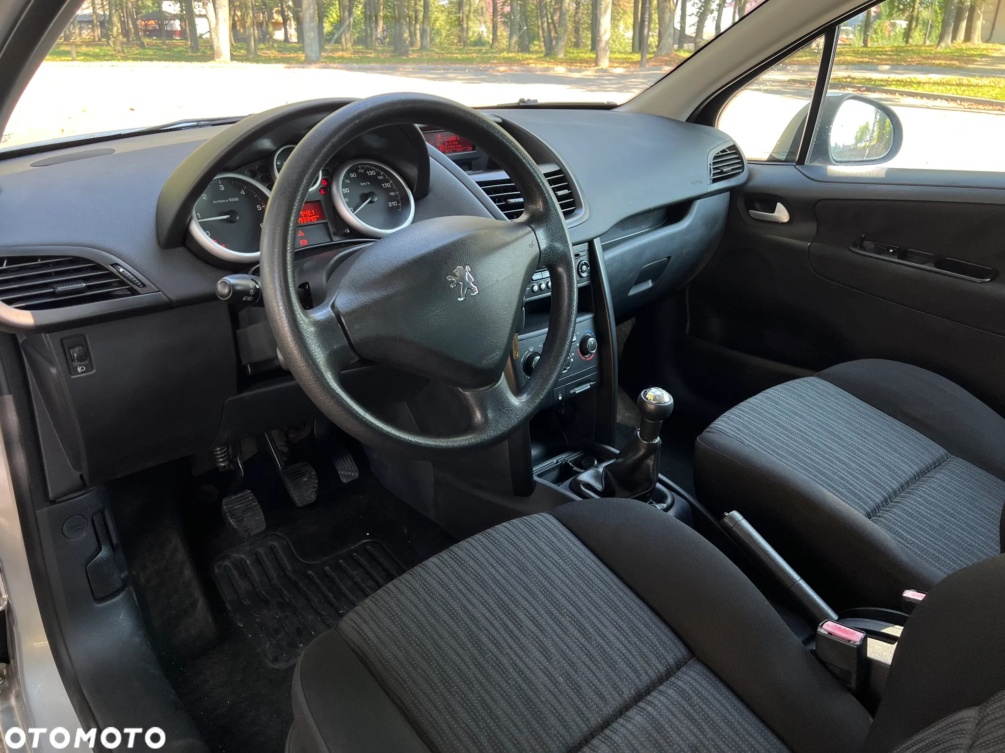 Peugeot 207 90 HDi FAP (Blue Lion) Premium - 7