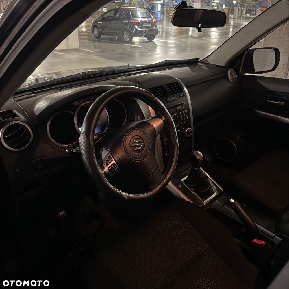 Suzuki Grand Vitara 2.0 Comfort - 12