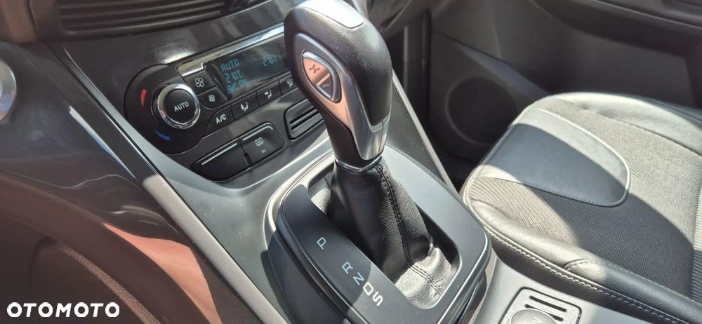Ford Kuga - 5