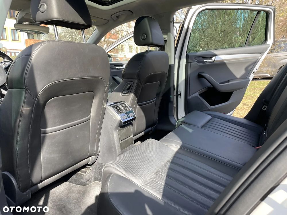 Skoda Superb 2.0 TSI 4x4 DSG L&K - 16