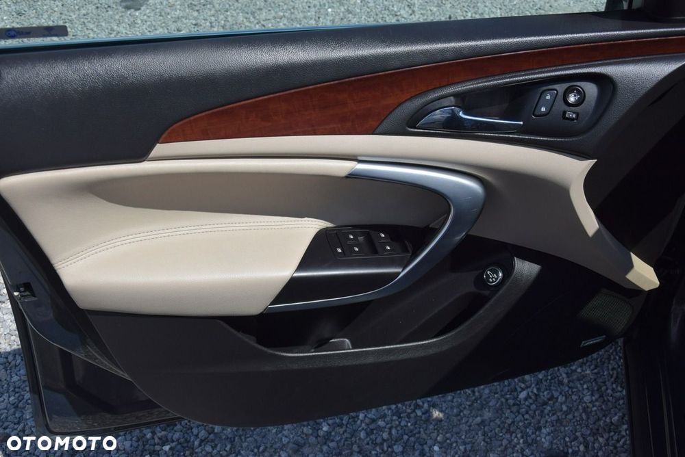 Opel Insignia 2.0 ECOTEC DI Turbo Business Innovation - 27
