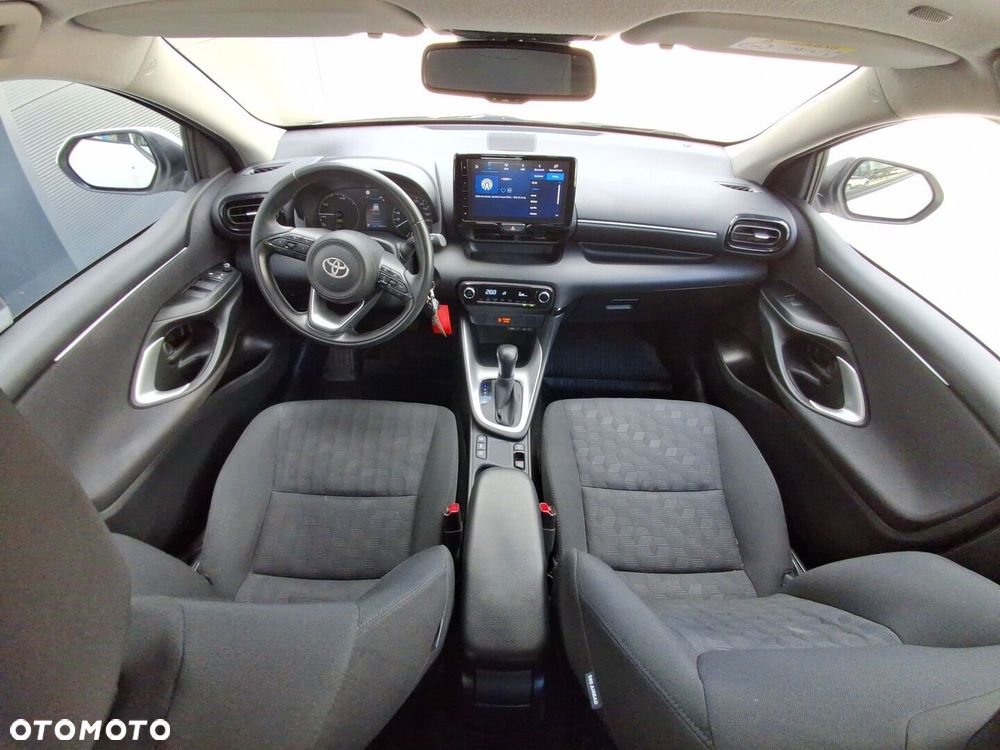 Toyota Yaris - 17