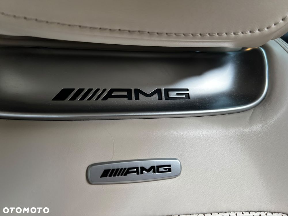 Mercedes-Benz AMG GT 43 4-Matic+ - 10