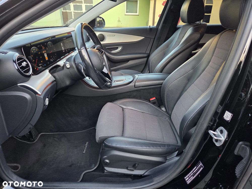 Mercedes-Benz Klasa E 220 d 9G-TRONIC AMG Line - 16