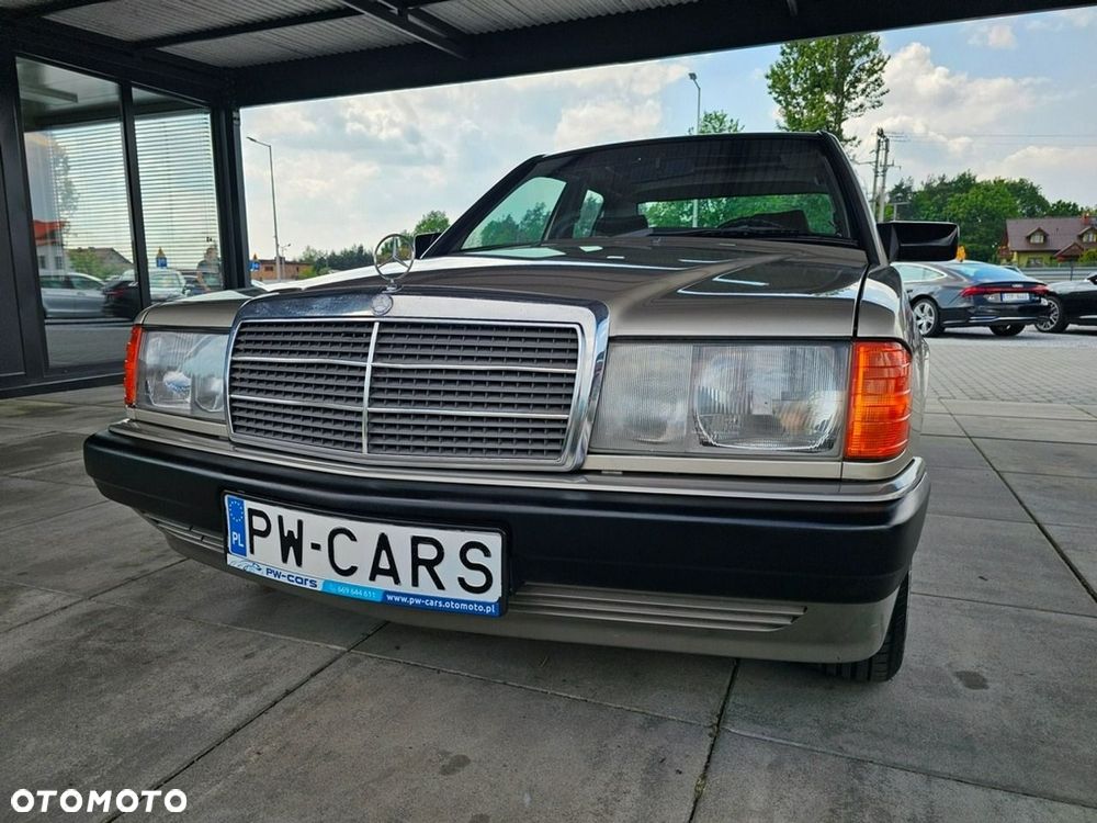 Mercedes-Benz W201 (190) - 7