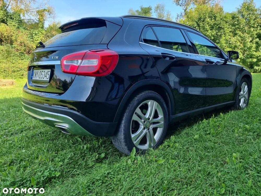 Mercedes-Benz GLA 180 (CDI) d - 3