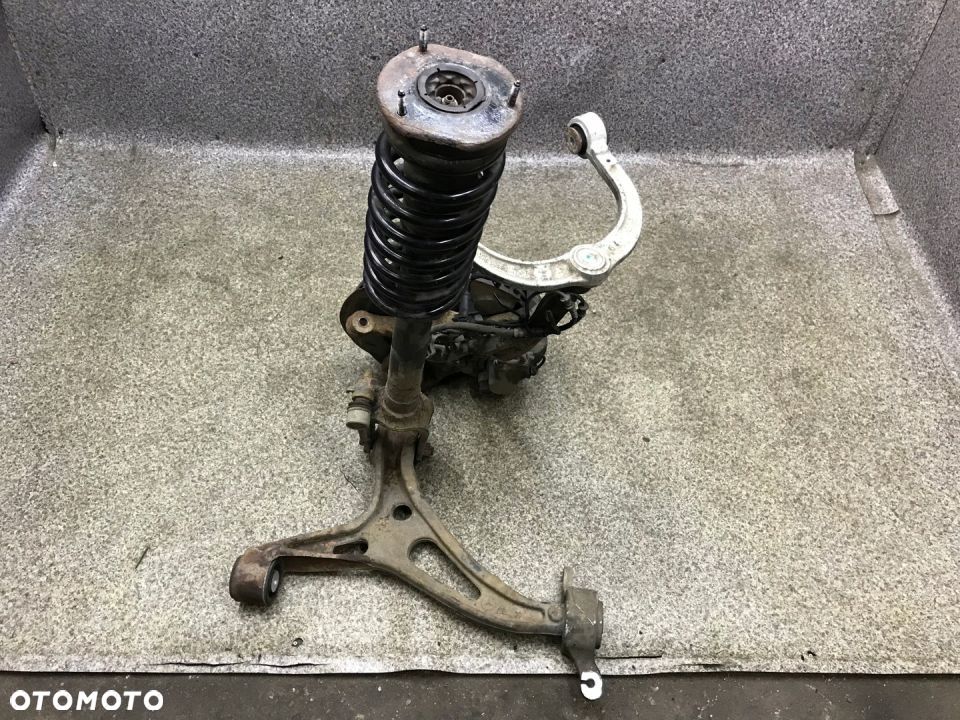 ML W164 kopyto zawieszenie prawy przod 3.0 CDI V6 - 6