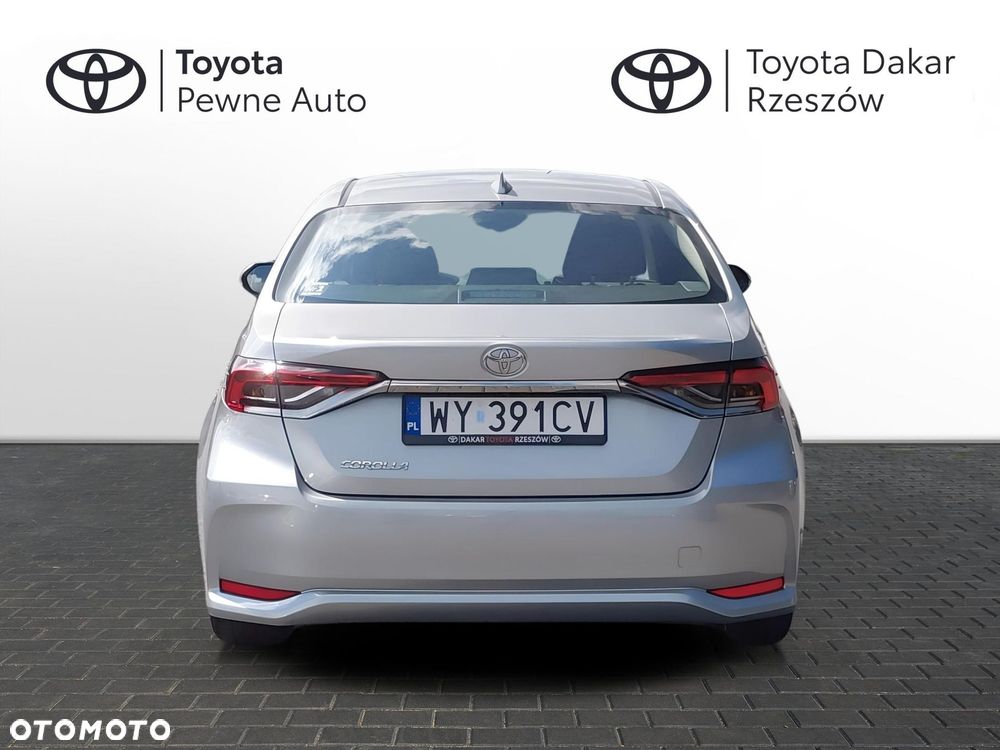 Toyota Corolla - 4