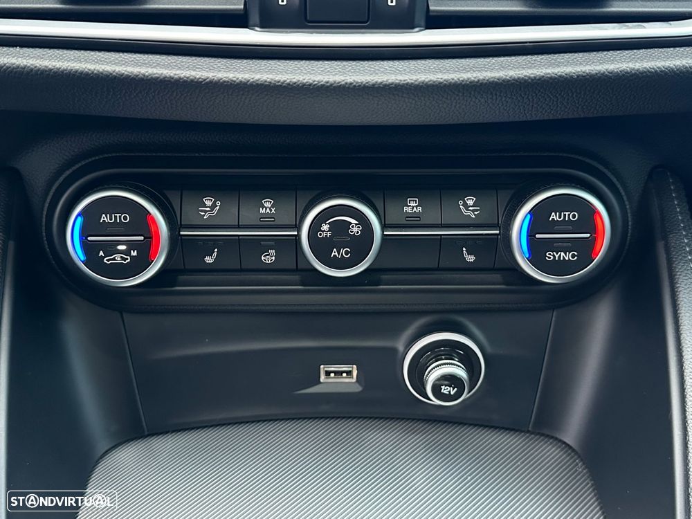 Alfa Romeo Stelvio 2.2 D Sprint AT8 - 13